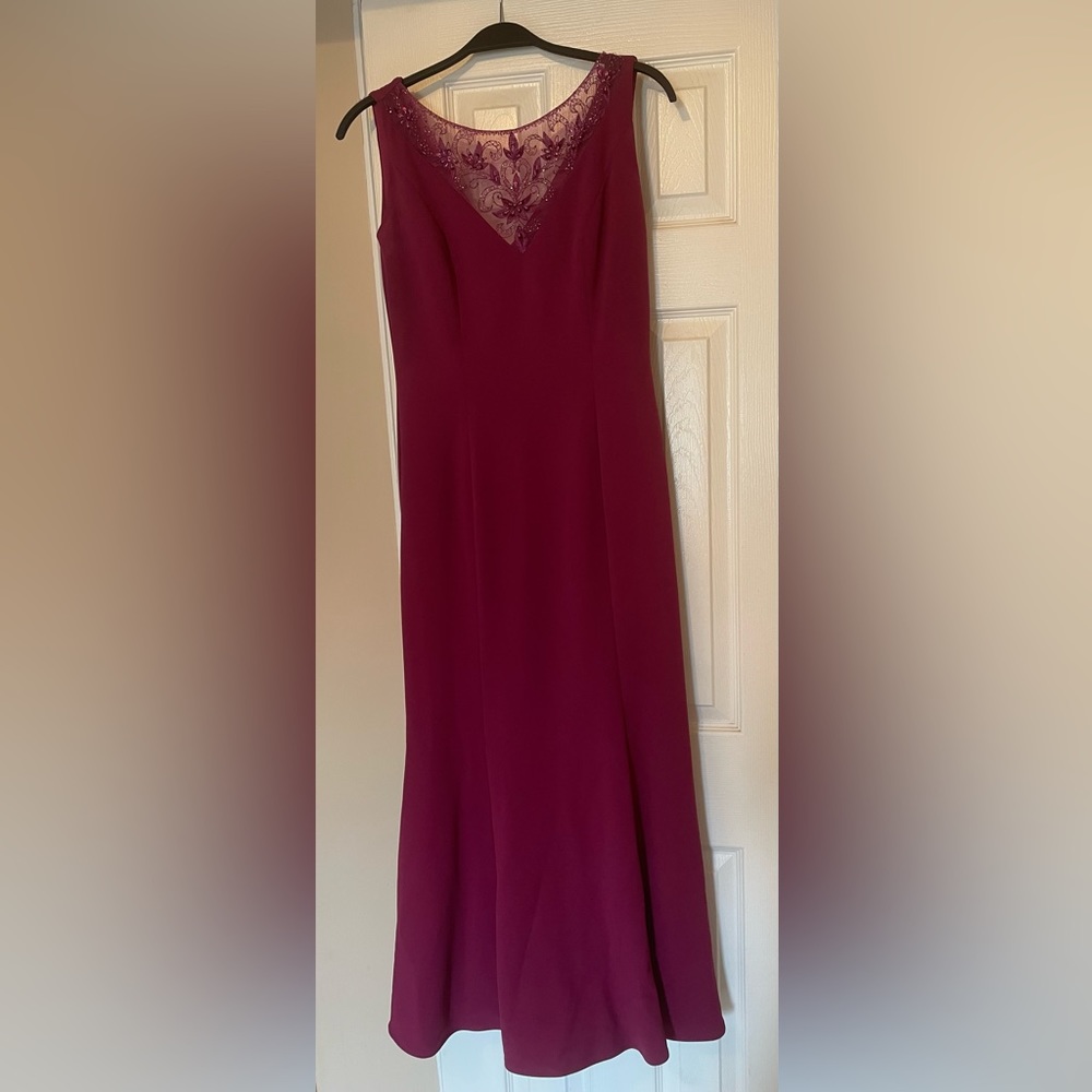 Dress - Picture 2 of 4